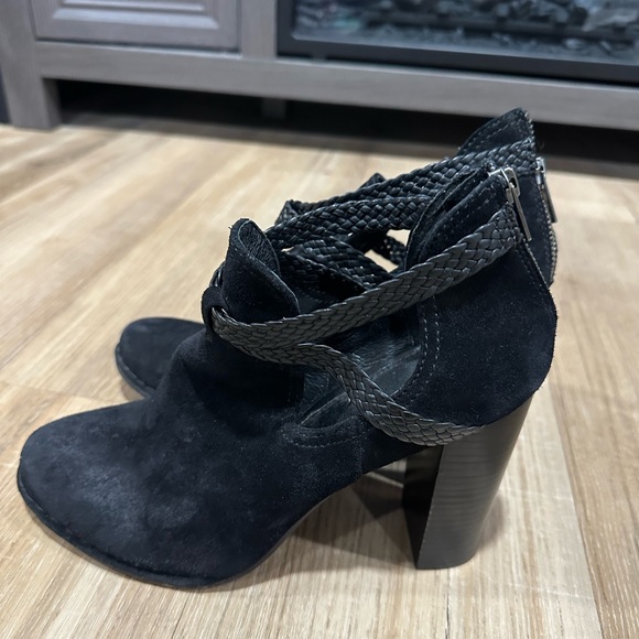 Frye  Margareth  suede  braided booties  in good condition Sz 10 - Picture 2 of 11